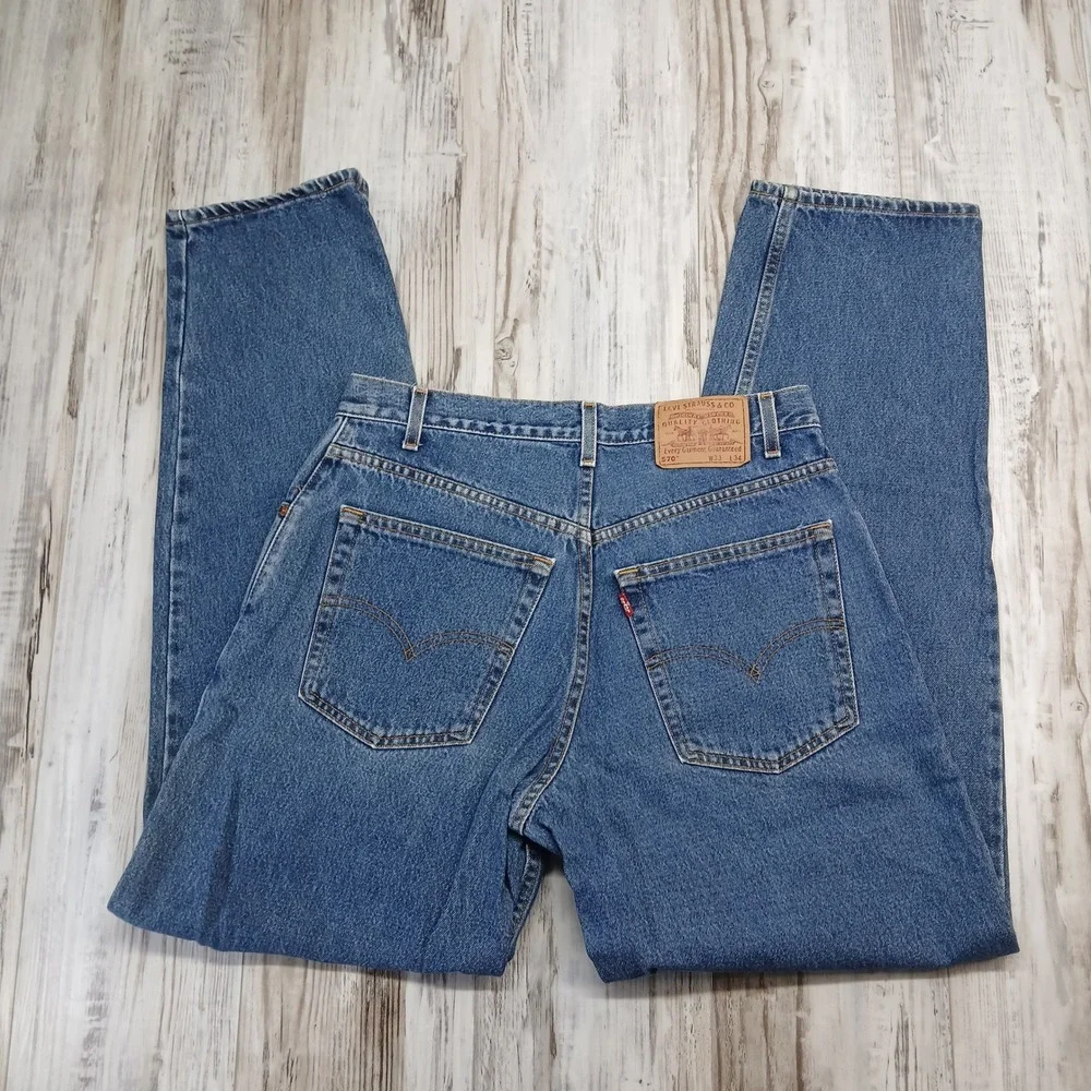 Vintage Levis 570 Baggy Fit Jeans Mens 33x34 Blue Denim High Rise 90s 570-4886
